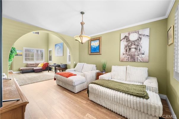 Interior, Living room, Pendant Lights, Wood Texture Flooring