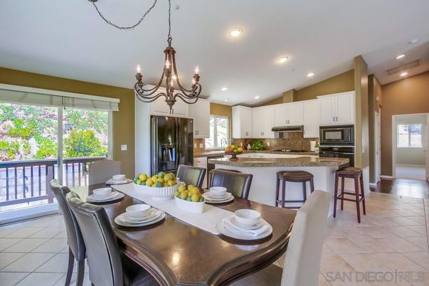 Chandelier, Dining room, Interior, Kitchen, Recessed Lighting, Stainless Steel Appliances