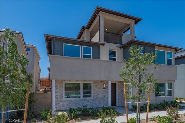 Exterior, Facade, Brick Facade, Modern