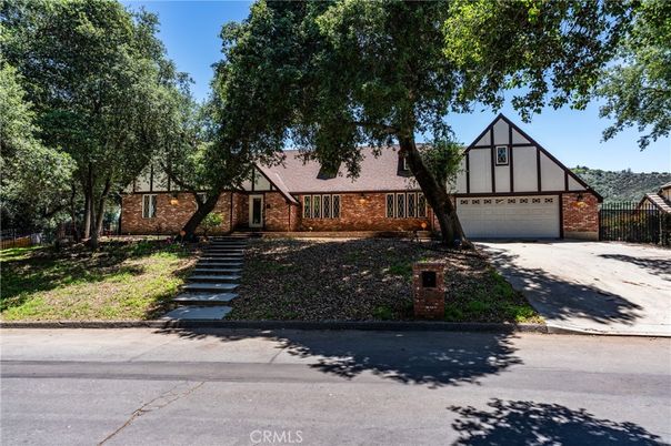 Attached, Exterior, Facade, Brick Facade, Tudor Revival