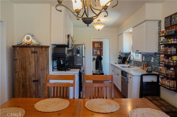Chandelier, Dining room, Interior, Kitchen