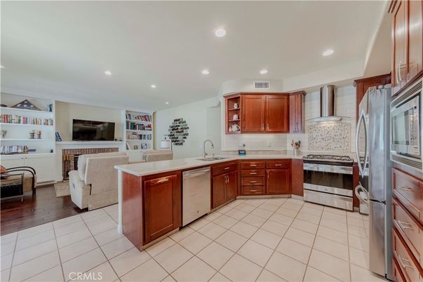 Interior, Kitchen, Living room, Recessed Lighting, Stainless Steel Appliances, Wood Texture Flooring