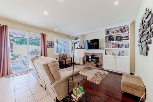 Fireplace, Interior, Living room, Recessed Lighting, Wood Texture Flooring