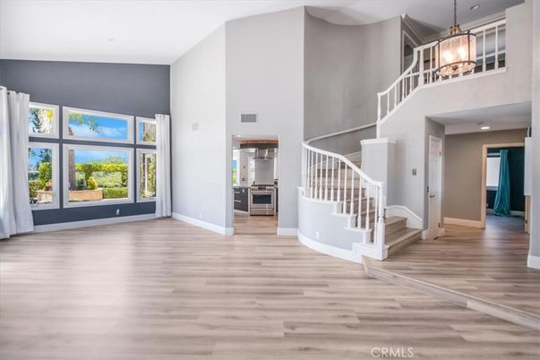 Interior, Pendant Lights, Recessed Lighting, Wood Texture Flooring