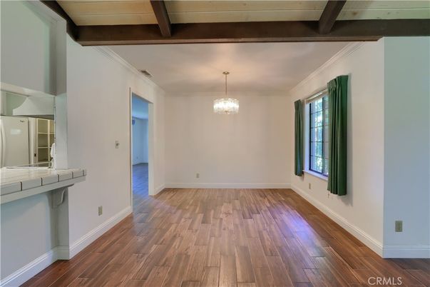 Chandelier, Empty room, Interior, Wooden Beams, Wood Texture Flooring