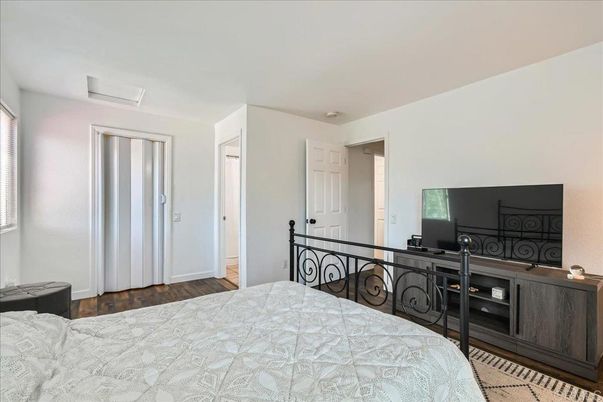 Bedroom, Interior, Wood Texture Flooring