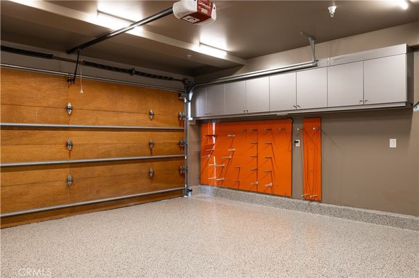 Garage, Interior
