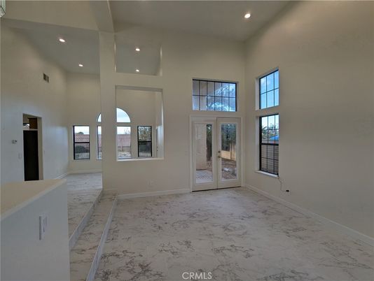 Empty room, Interior, Marble, Recessed Lighting