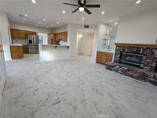 Fireplace, Interior, Kitchen, Marble, Recessed Lighting