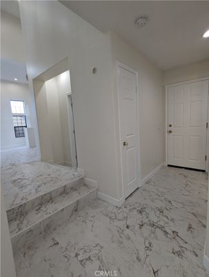 Empty room, Interior, Marble, Recessed Lighting