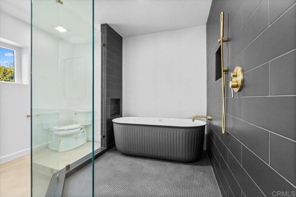 Bathroom, Free Standing Baths, Glass Shower, Interior, Recessed Lighting
