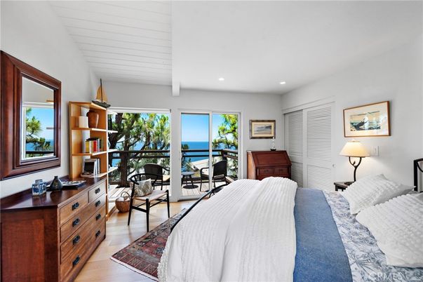 Bedroom, Interior, Recessed Lighting, Water, Wood Texture Flooring