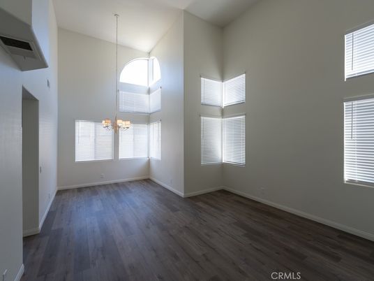 Chandelier, Empty room, Interior, Wood Texture Flooring