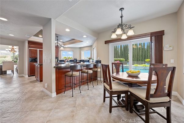 Chandelier, Dining room, Interior, Kitchen, Recessed Lighting
