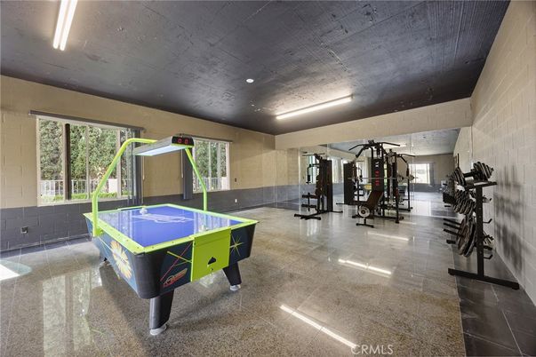 Fitness Equipment, Game Room, Interior, Recessed Lighting