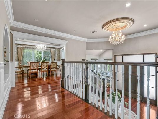 Chandelier, Dining room, Interior, Recessed Lighting, Wood Texture Flooring