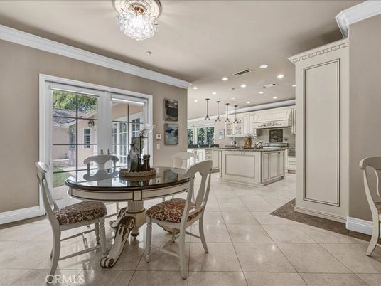Dining room, Interior, Kitchen, Pendant Lights, Recessed Lighting, Stainless Steel Appliances