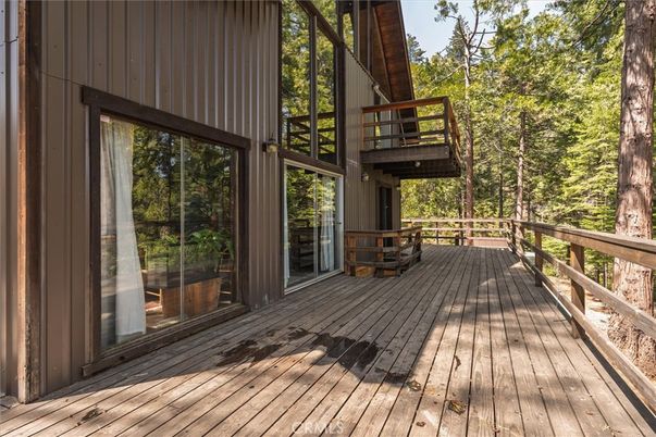Exterior, Wood Texture Flooring