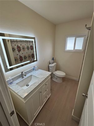 Bathroom, Dual Sink Vanities, Interior, Wood Texture Flooring