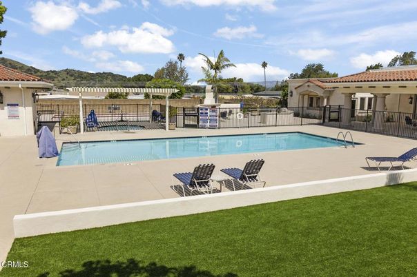 Exterior, Pool