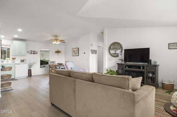 Interior, Kitchen, Living room, Recessed Lighting, Wood Texture Flooring