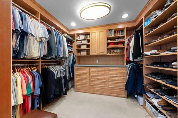 Interior, Recessed Lighting, Walk-in Closets