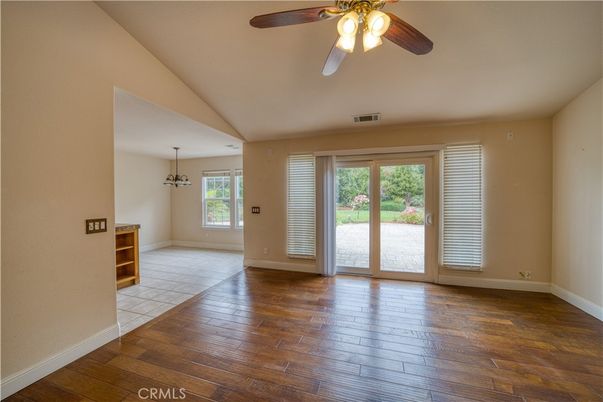 Empty room, Interior, Pendant Lights, Wood Texture Flooring