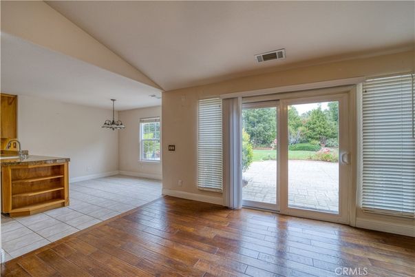 Chandelier, Empty room, Interior, Pendant Lights, Wood Texture Flooring