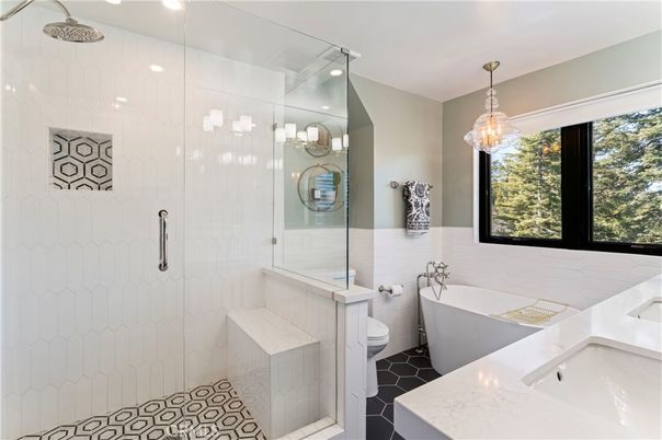 Bathroom, Dual Sink Vanities, Free Standing Baths, Glass Shower, Interior, Pendant Lights, Recessed Lighting