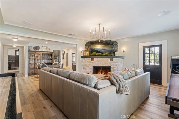 Fireplace, Interior, Living room, Pendant Lights, Recessed Lighting, Wood Texture Flooring