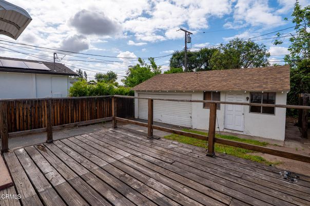 Detached Garage, Exterior
