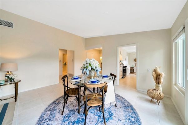 Dining room, Interior