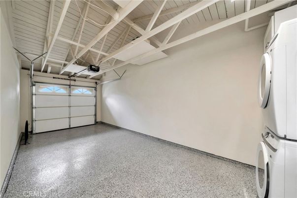 Garage, Interior, Washer