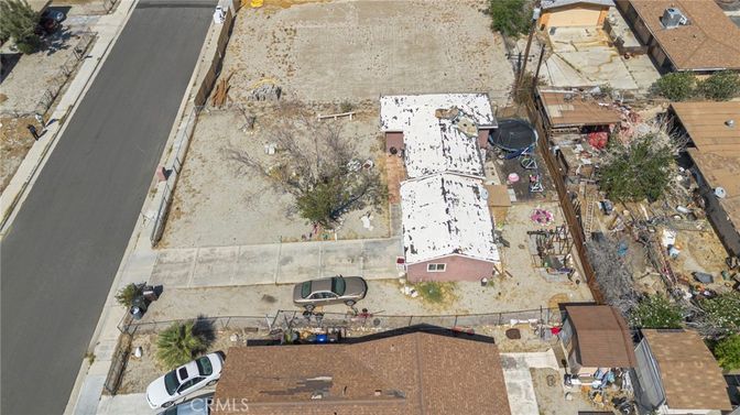 Exterior, Drone