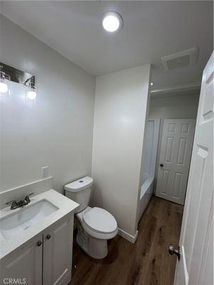 Bathroom, Interior, Recessed Lighting, Wood Texture Flooring