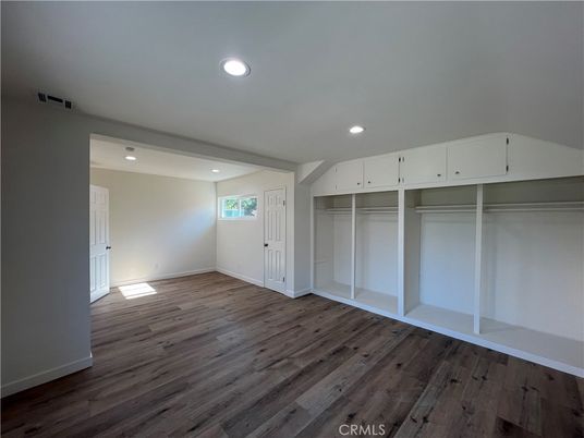 Empty room, Interior, Recessed Lighting, Walk-in Closets, Wood Texture Flooring