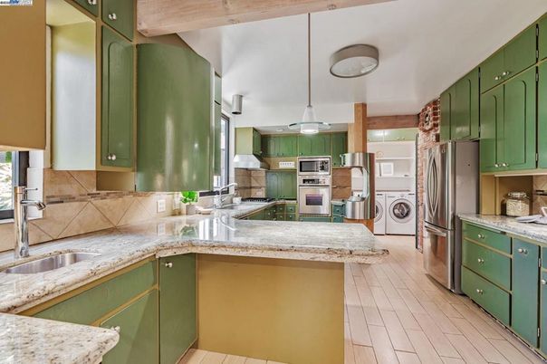 Interior, Kitchen, Pendant Lights, Stainless Steel Appliances, Washer, Wood Texture Flooring