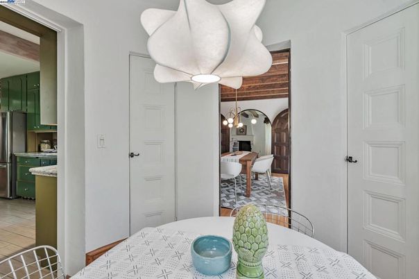 Chandelier, Dining room, Interior, Kitchen, Pendant Lights