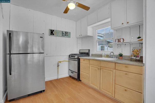 Interior, Kitchen, Wood Texture Flooring