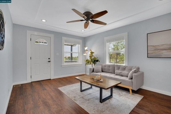 Interior, Living room, Recessed Lighting, Wood Texture Flooring