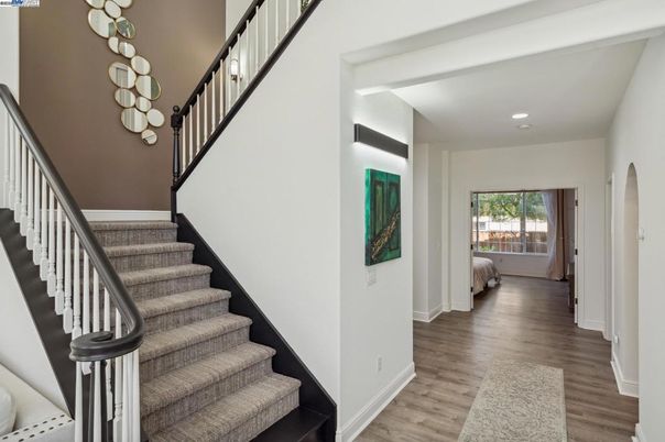 Interior, Recessed Lighting, Wood Texture Flooring