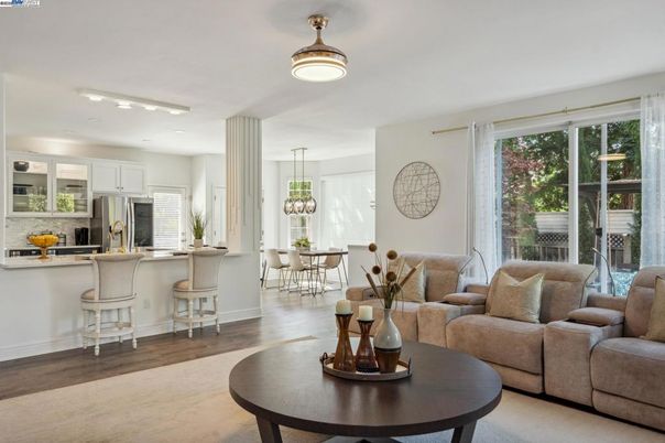 Dining room, Interior, Kitchen, Living room, Pendant Lights, Recessed Lighting, Stainless Steel Appliances, Wood Texture Flooring