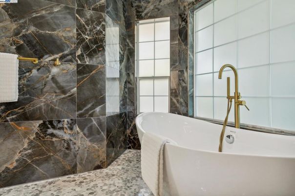 Bathroom, Free Standing Baths, Interior