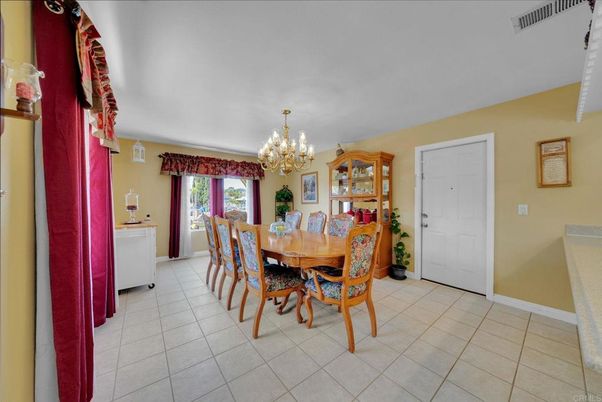 Chandelier, Dining room, Interior