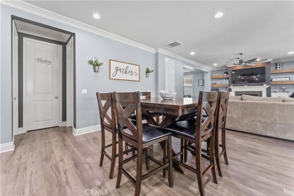 Dining room, Interior, Living room, Recessed Lighting, Wood Texture Flooring