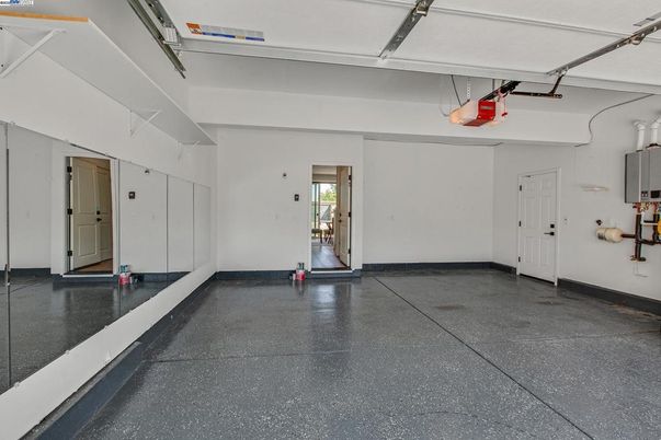 Garage, Interior