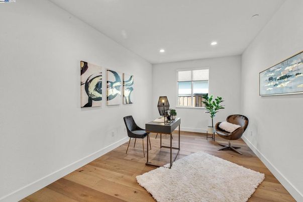 Home Office, Interior, Recessed Lighting, Wood Texture Flooring