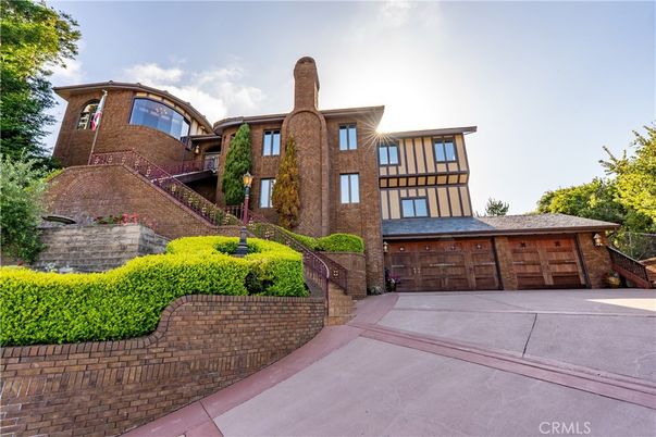 Attached, Exterior, Facade, Brick Facade, Tudor Revival