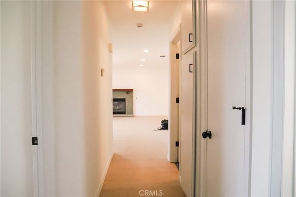 Fireplace, Interior, Recessed Lighting