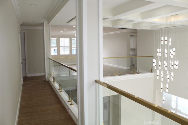 Interior, Pendant Lights, Recessed Lighting, Wood Texture Flooring